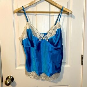 Cinejour blue satin cami w/ white lace trim & adjustable spaghetti straps sz L
